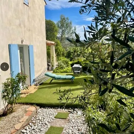 Les Restanques Maison Des Chenes Apercue Mer Holiday home *
