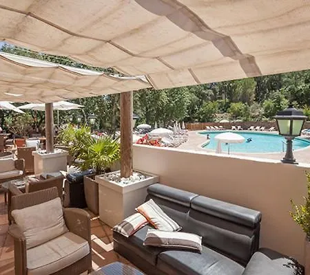Holiday home Les Restanques Maison Des Chenes Apercue Mer *